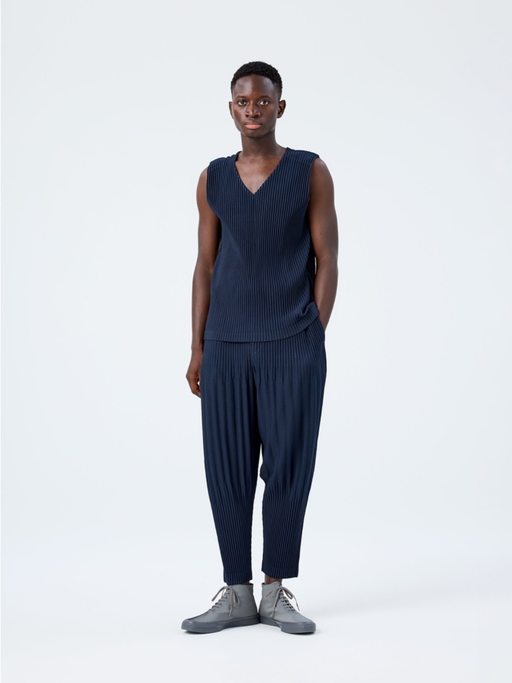 Homme Plisse Issey Miyake Basic Pants - Dark Navy Size 2